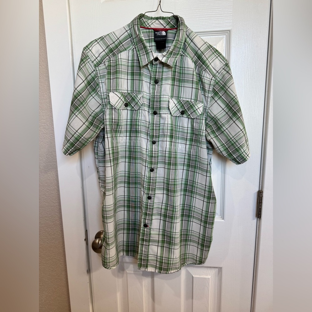 THE NORTH FACE short sleeve button down